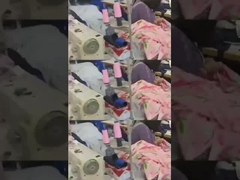 Perspectief van de Lingeriereeksen zich van nachtclubdames verenigde het Sexy Rode Lingeriereeks